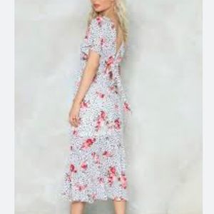 Nasty Gal Open Back Dress Floral Leopard Print Size 6 tie back short sleeve